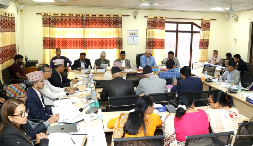 निजामती कर्मचारीको उमेर हद ५८ बाट ६०, सहसचिव भन्दा माथि अतिरिक्त सचिव हुने